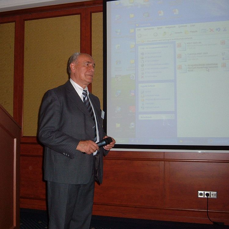 Prof. Dr. Iván László